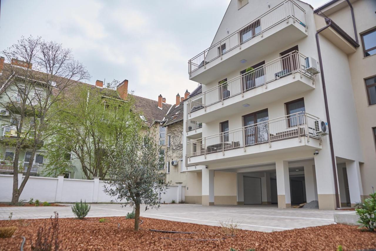 Sunlight Blue - Szeged Apartment Exterior photo